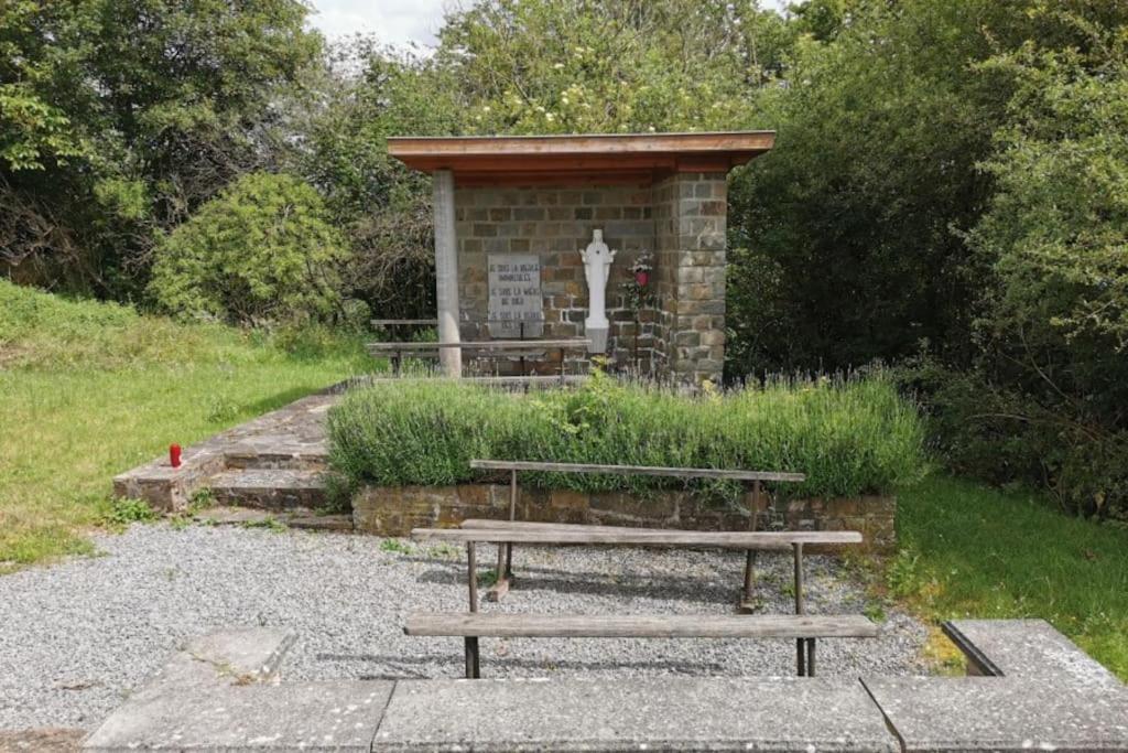 Lesse En Ciel Vous Accueille Avec Plaisir . Villa Houyet Dış mekan fotoğraf